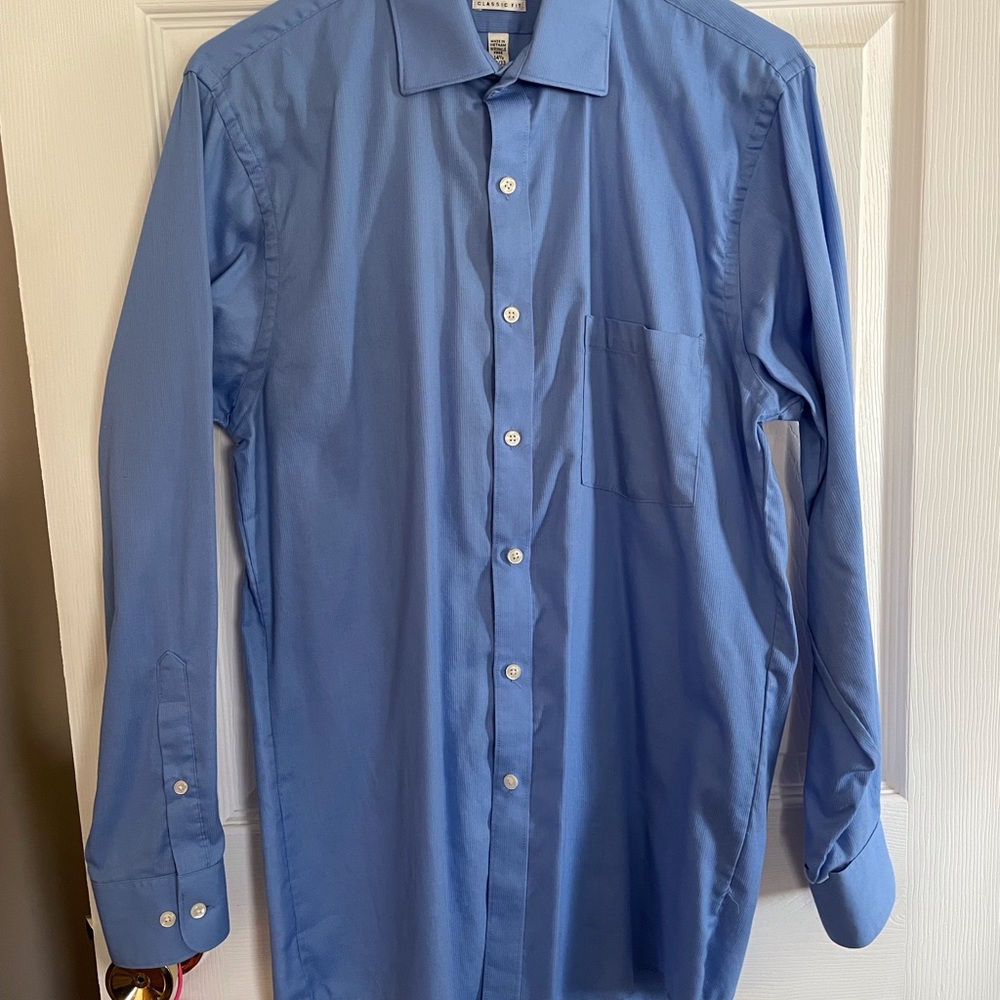 Van Heusen wrinkle-free classic fit men’s dress shirt size 14.5 (32/33)